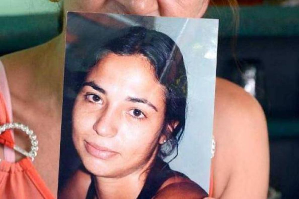 Buscan una chica desaparecida en Candelaria y sospechan de la Polic�a