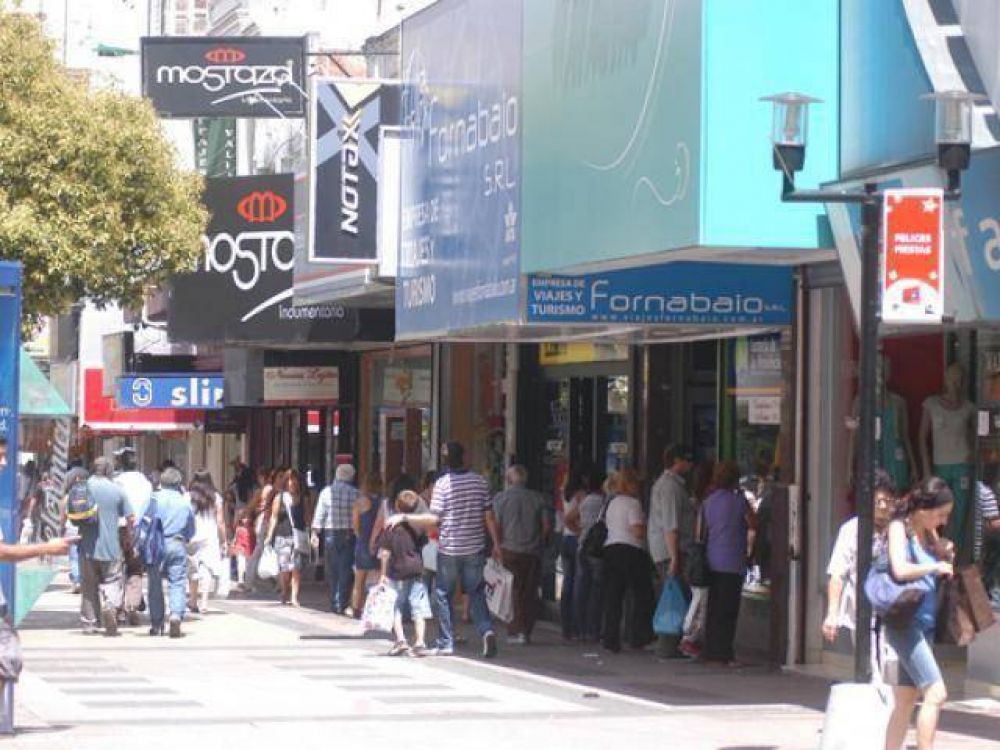 Refuerzos policiales en las zonas comerciales por las fiestas