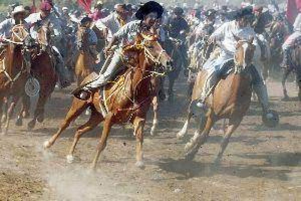 Ni los 42 grados pudieron con la fiesta en honor a San Esteban