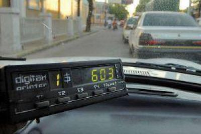 Taxistas solicitan un aumento de tarifa que rondar�a el 25%