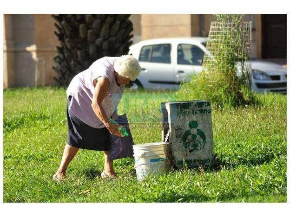 Contin�an los inconvenientes con el suministro de agua en Paran�