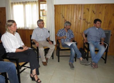 La Iglesia pidi� a Martini pol�ticas para generar empleo