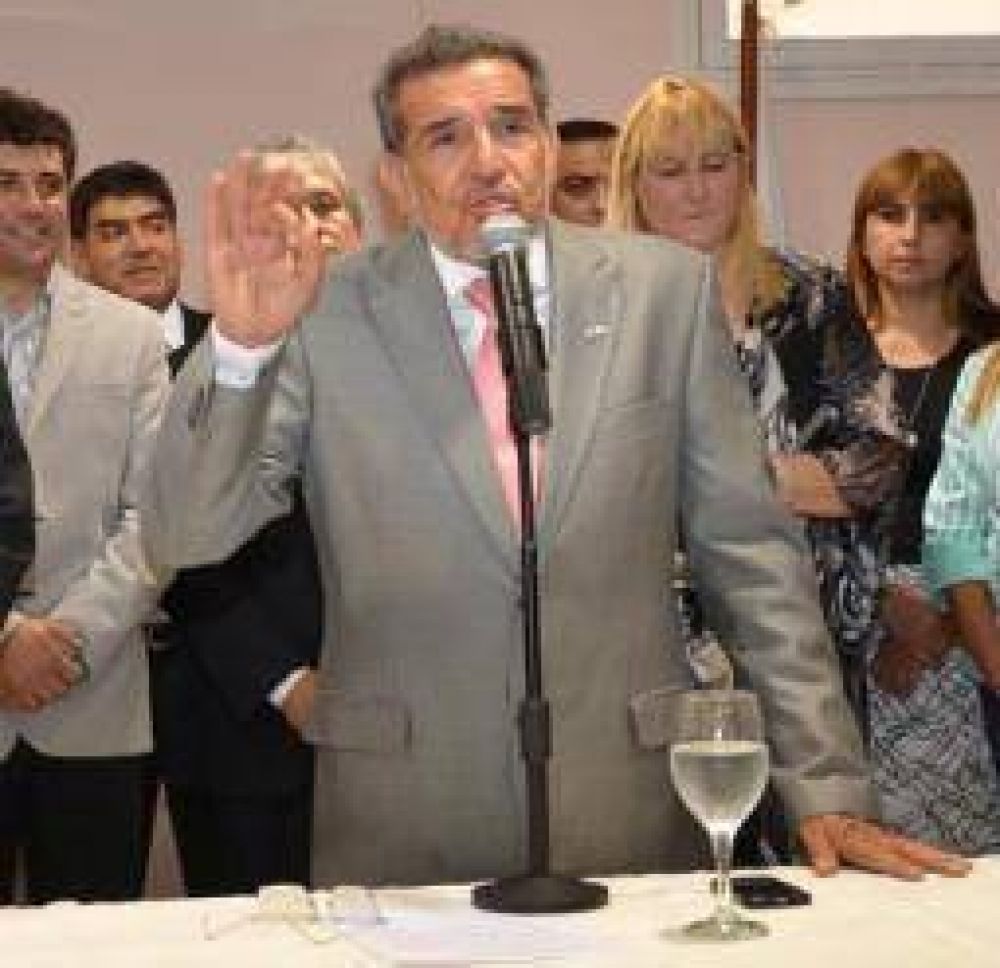 Beder no descart� adelantar la discusi�n por sueldos estatales