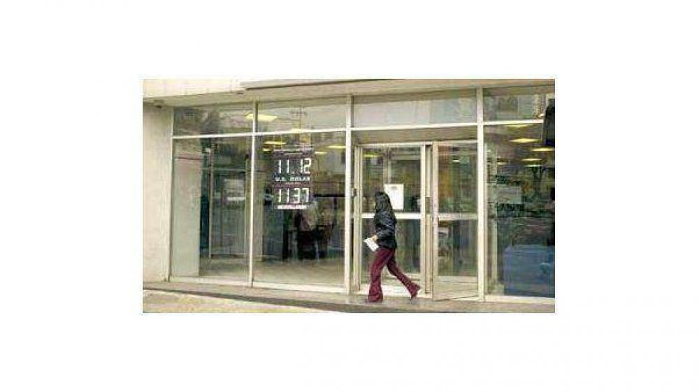 Los bancos atender�n al p�blico s�lo tres d�as por semana hasta fin de a�o
