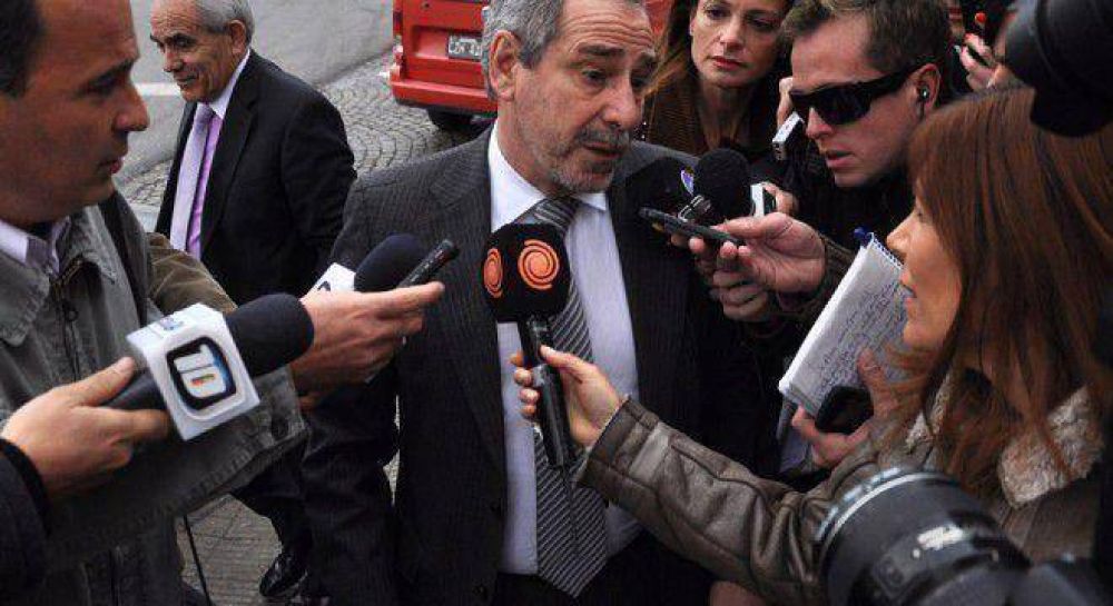 Rev�s judicial para Jaime