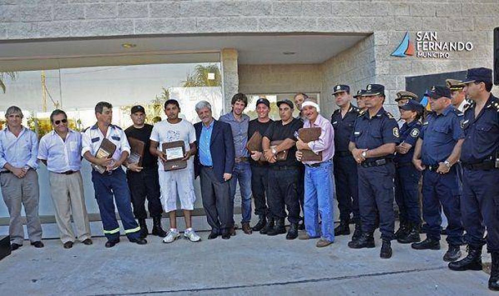 Luis Andreotti inaugur� la Posta Policial N�5 en el barrio Fate