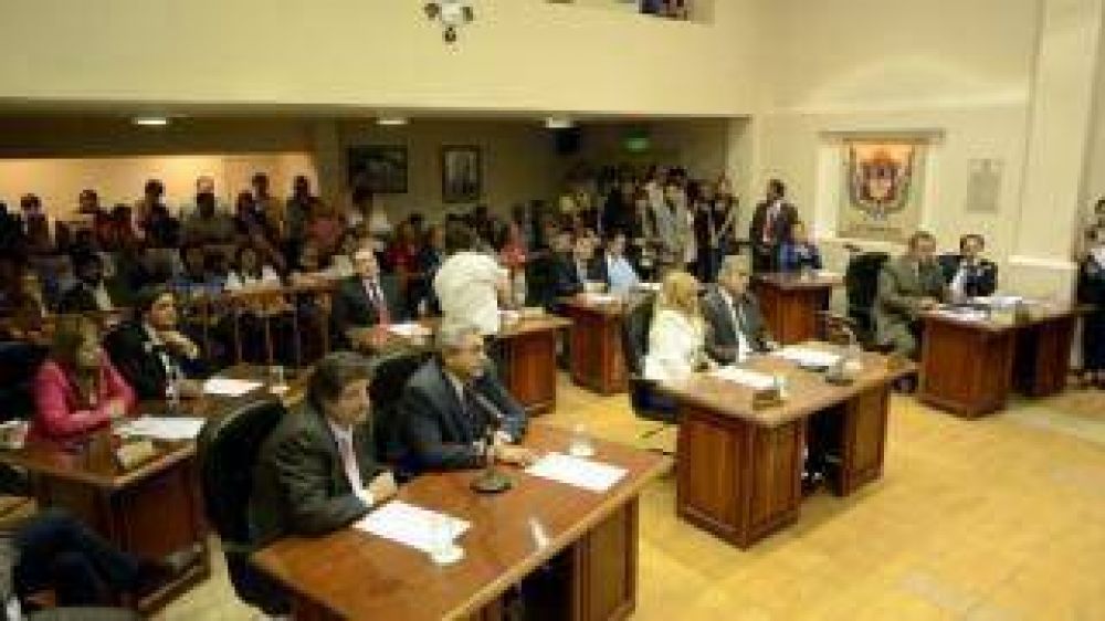 El presupuesto capitalino con un intenso debate y cruces internos