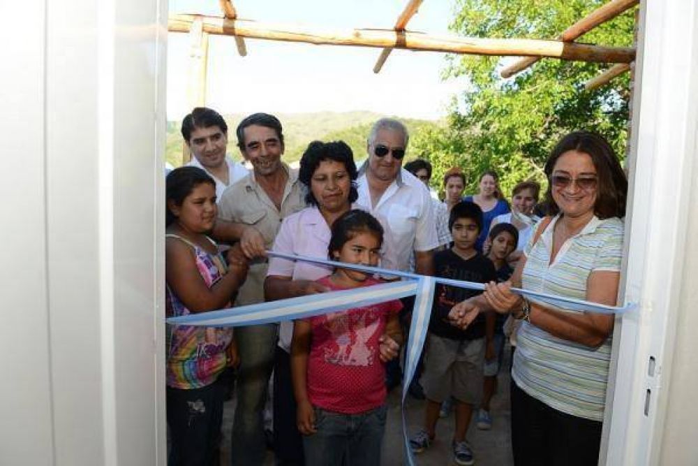 La Gobernadora entreg soluciones habitacionales a 69 familias