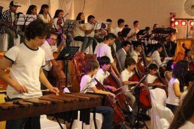 El CEMU dio el �ltimo concierto acad�mico del a�o en Concepci�n de la Sierra