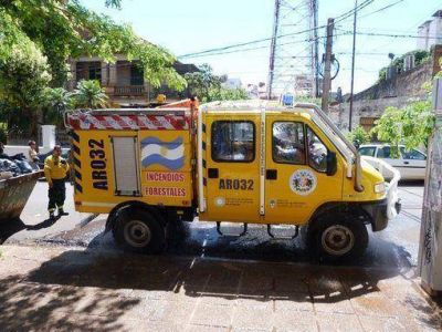 Presentaron dos camiones hidrantes que se suman a la flota del Plan Provincial de Manejo del Fuego