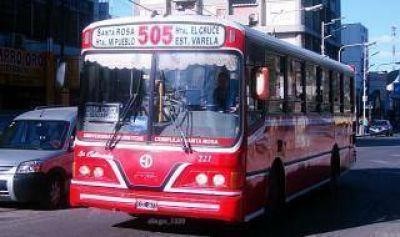 Choferes de la l�nea 505 realizan un paro en reclamo de seguridad