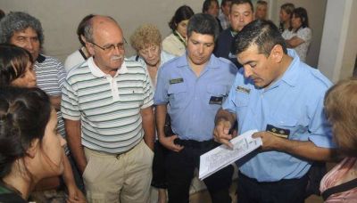 Un intento de reconciliaci�n en la seccional 6�