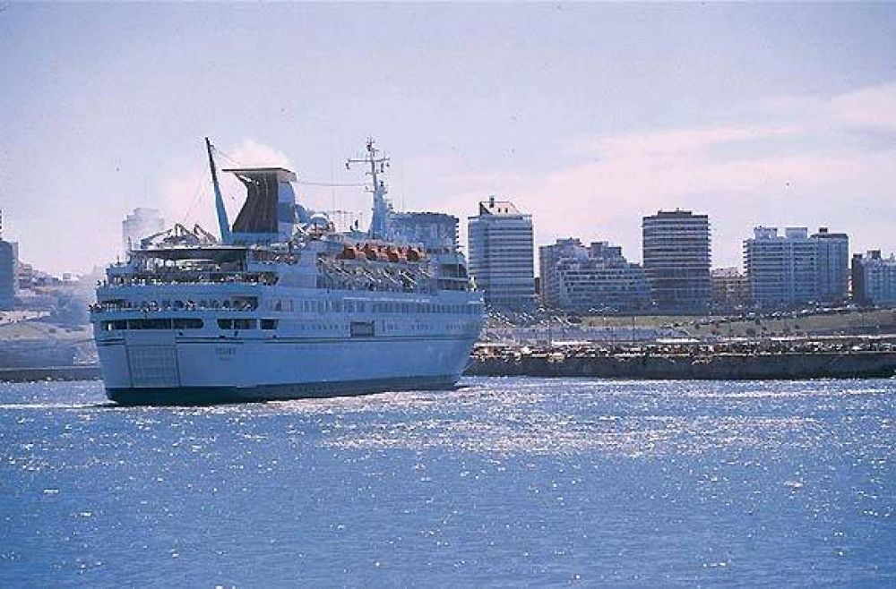 Scioli impulsa la llegada de cruceros a Mar del Plata