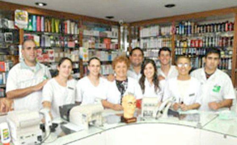 Con emotivos festejos, se celebr en Pehuaj el Da del Empleado de Farmacia