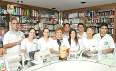 Con emotivos festejos, se celebr� en Pehuaj� el D�a del Empleado de Farmacia