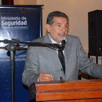 El Gobernador, el ministro Sa�l y la Polic�a a�nan criterios de prevenci�n