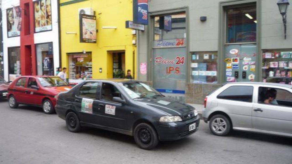Choferes de remises disconformes con el aumento de las tarifas