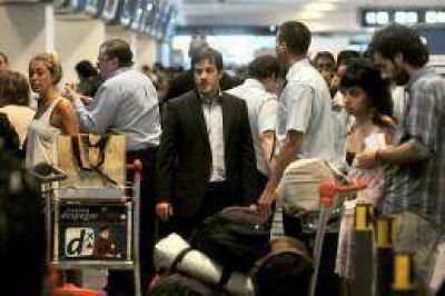Recalde supervis� la operaci�n en Aeroparque en v�speras de Navidad