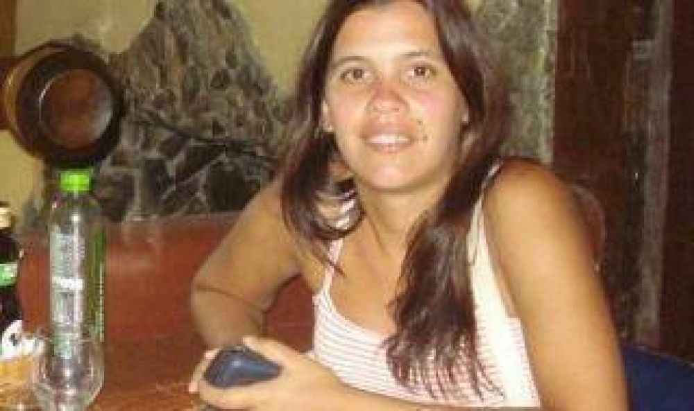 Asesinaron a una joven en Lan�s cuando iba a festejar la Nochebuena