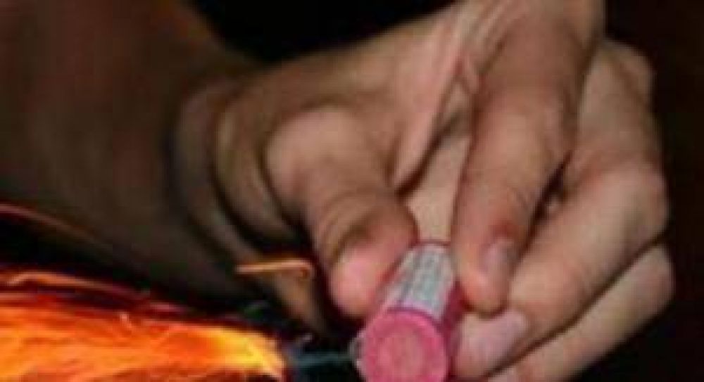 Los hospitales de la ciudad tuvieron que atender un solo herido por pirotecnia y varios heridos por armas de fuego o blancas