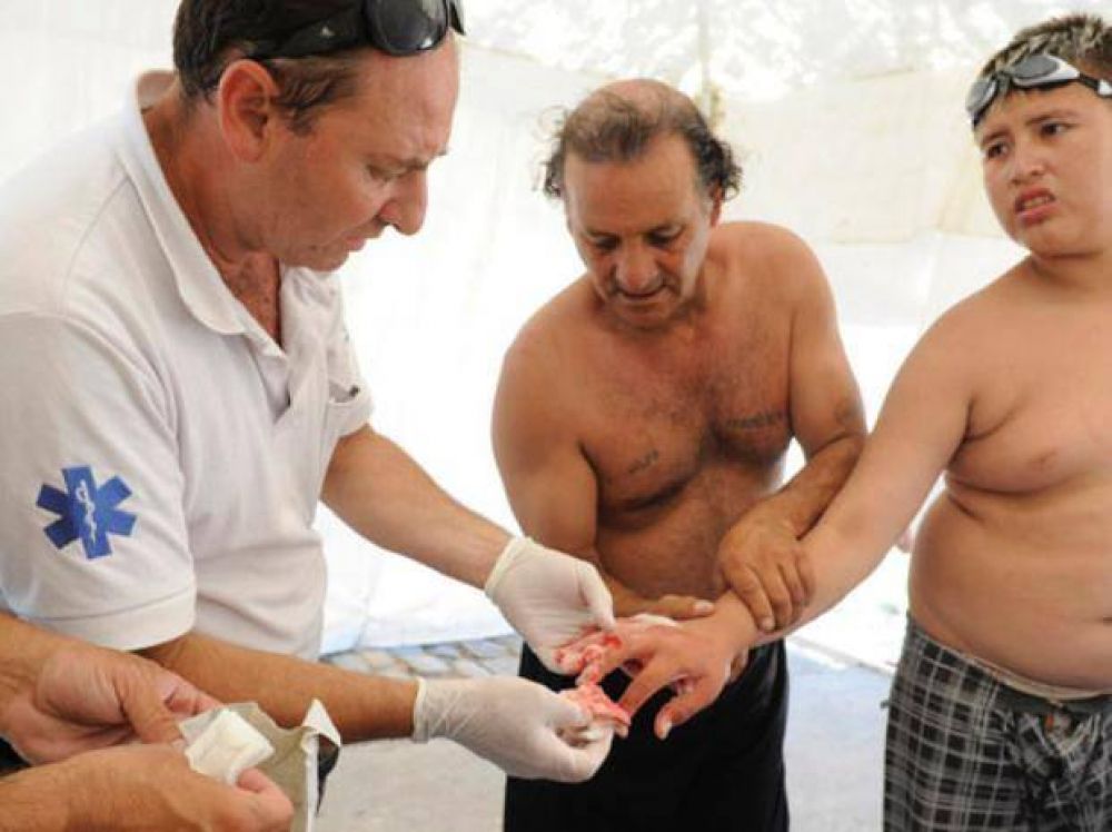 Palometas atacaron a 60 ba�istas en las playas de la Rambla Catalunya
