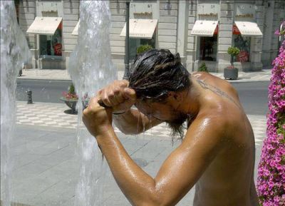 Rige el alerta roja por las altas temperaturas