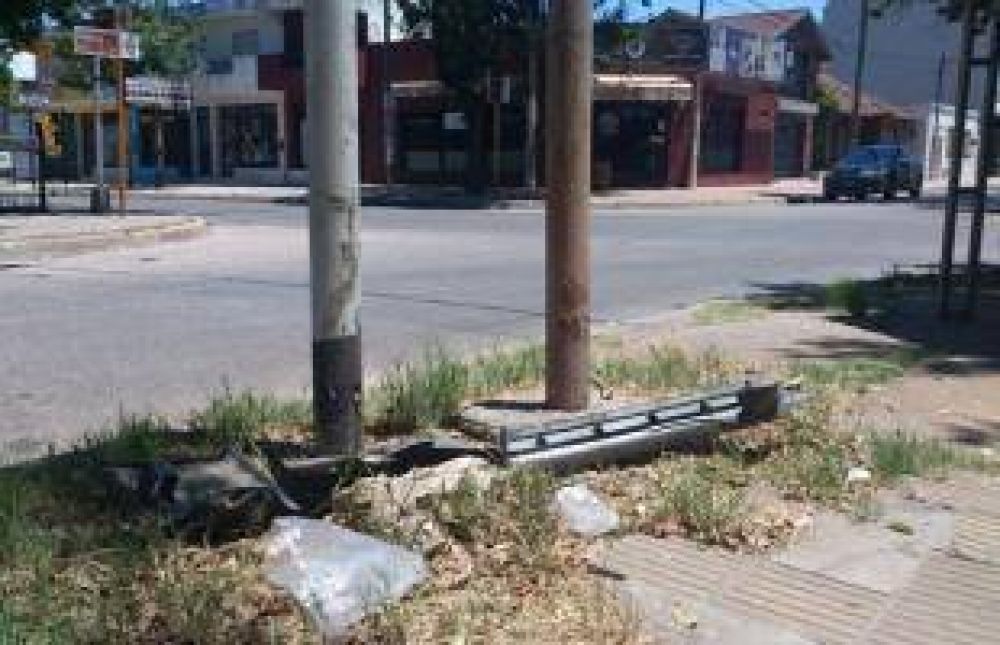 Joven de 18 a�os en grave estado tras accidente de tr�nsito