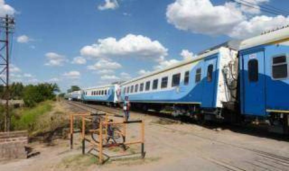Suipacha: Descarril� el tren del Bicentenario, recientemente comprado a China