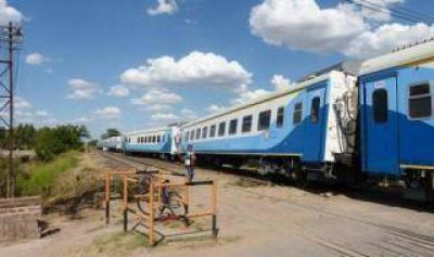 Suipacha: Descarril� el tren del Bicentenario, recientemente comprado a China