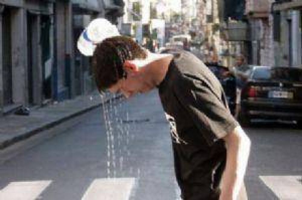 Con m�ximas de 44�, la ola de calor contin�a en gran parte del pa�s