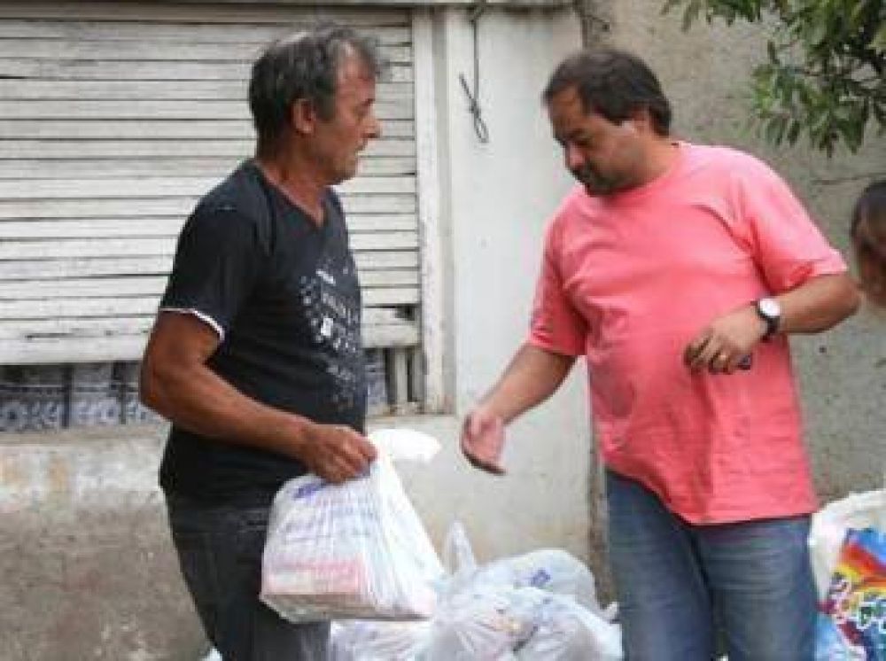 El FR entreg� la Boilsa Navide�a en barrios de la ciudad