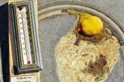 En Loreto cocinaron un huevo en el piso con 55�C al sol