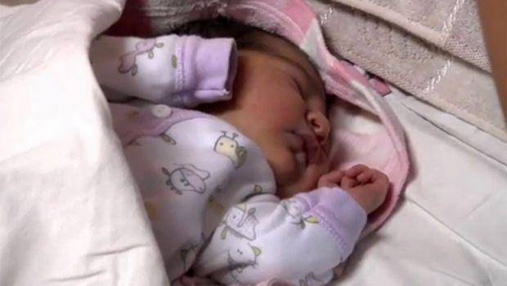 Martina, la primera beba de Navidad