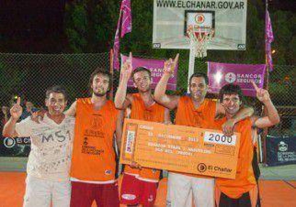 El 3x3 sum� alegr�as y show en el Cha�ar 