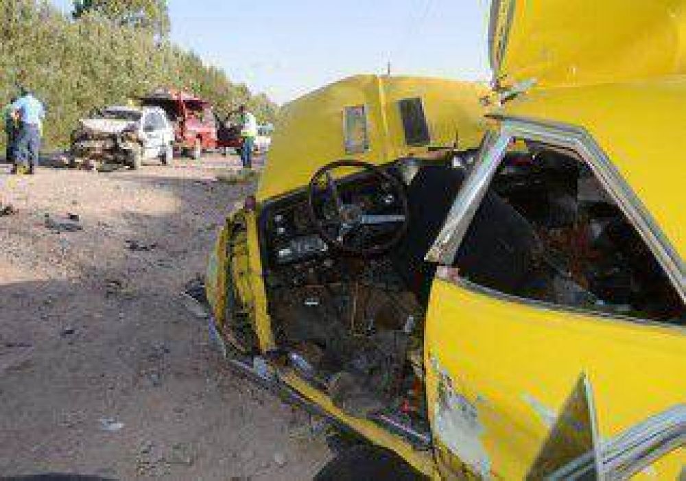 Tres muertos y seis heridos graves en un choque m�ltiple en la Ruta 7 