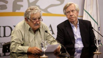 Cambios en Uruguay: asumen los nuevos ministros del presidente Jos� Mujica