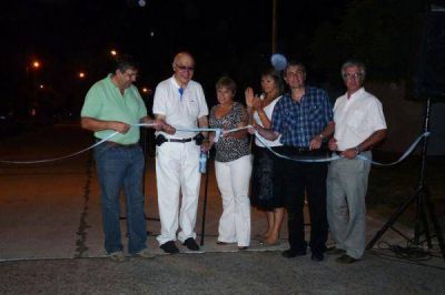 Se inauguraron cuatro nuevas cuadras de pavimento