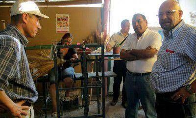 Vecinos de un basural de Guaymall�n fueron sorprendidos por el intendente y un ministro