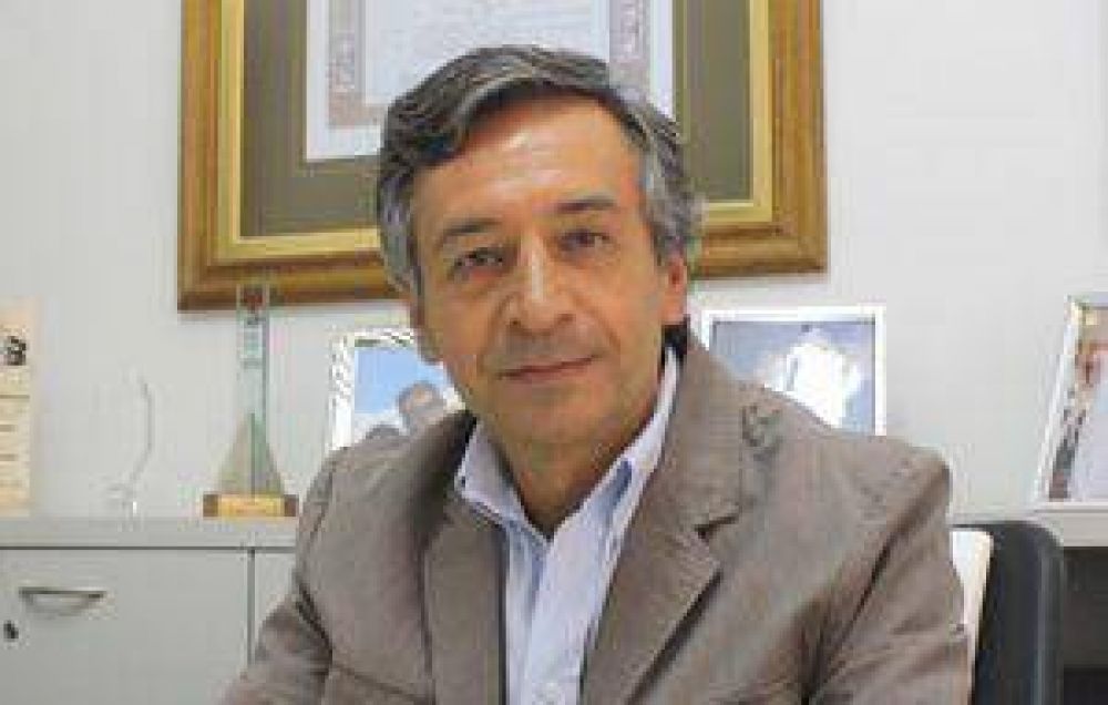 Roberto Basualdo: �En 2013 la pol�tica qued� en deuda con la sociedad�