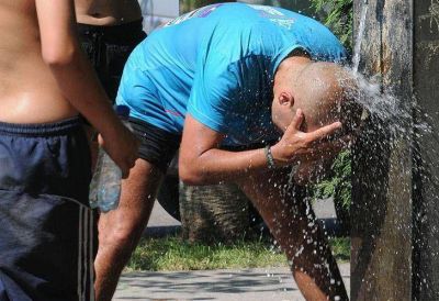 Se mantiene el alerta rojo por las altas temperaturas