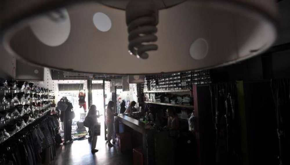 D�nde y c�mo reclamar por los cortes de luz y agua en C�rdoba