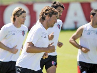 Newell's: "Mis compa�eros me pidieron que siga", confi� Heinze