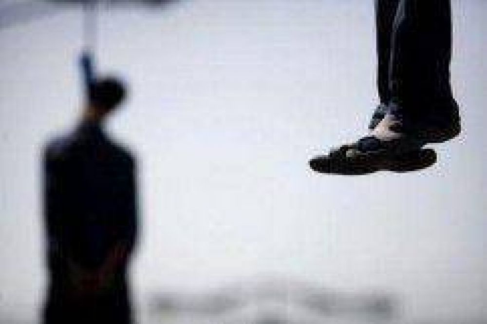 Tras discutir con su pareja un joven se suicid� en la madrugada de Navidad