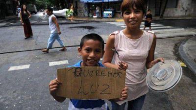 La mitad de Tucum�n atraviesa el calor sin luz