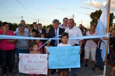 El puente peatonal sobre R�o San Luis, es una realidad