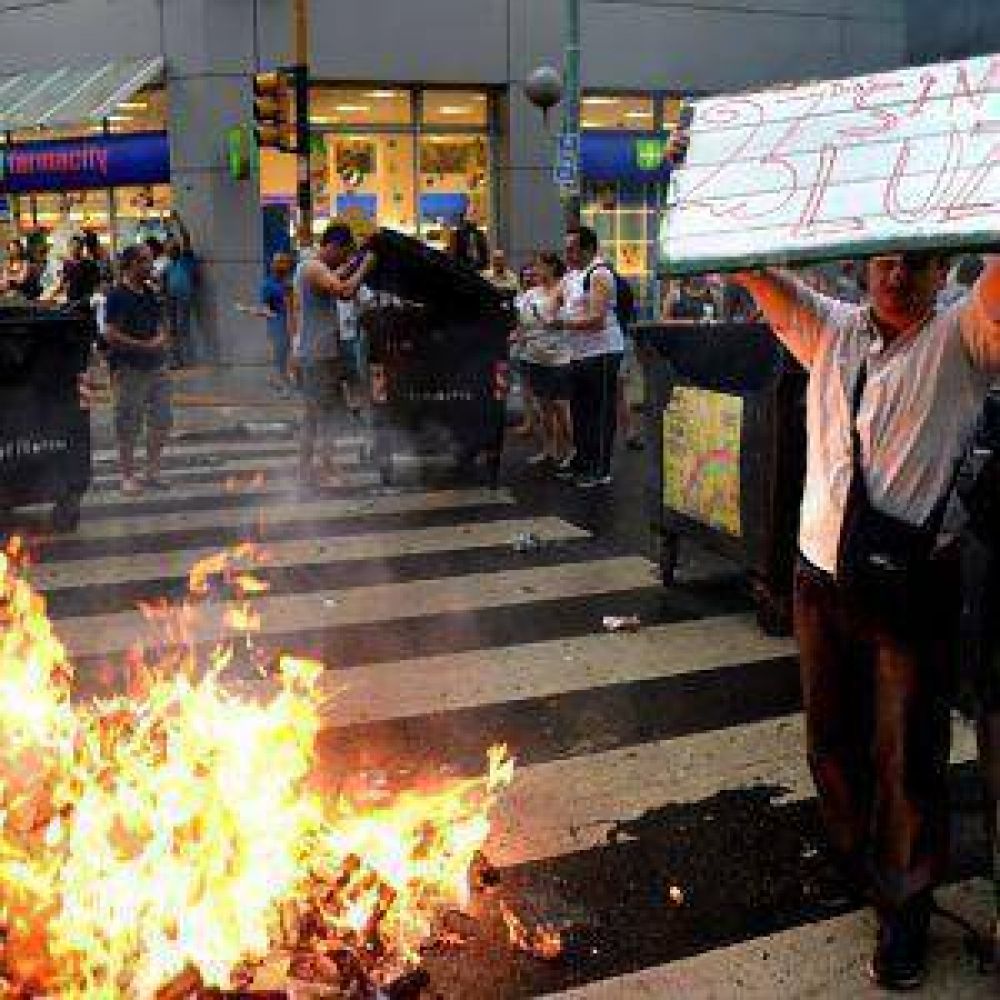 Los cortes de luz se mantienen y crece el malestar y las protestas