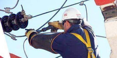 Cientos de vecinos siguen sin luz en La Plata