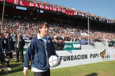 Un gusto para Messi: la selecci�n tendr� un partido despedida en Rosario
