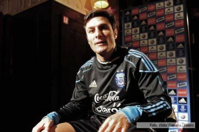 Zanetti elogi� a Sabella y dijo que siempre sue�a con volver a la Selecci�n