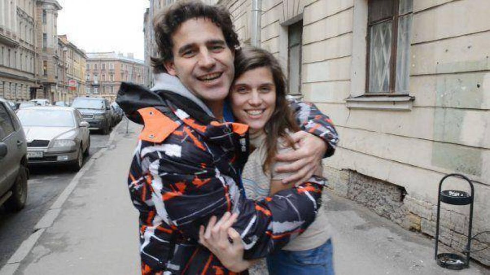 Los activistas de Greenpeace emprenden la vuelta a la Argentina